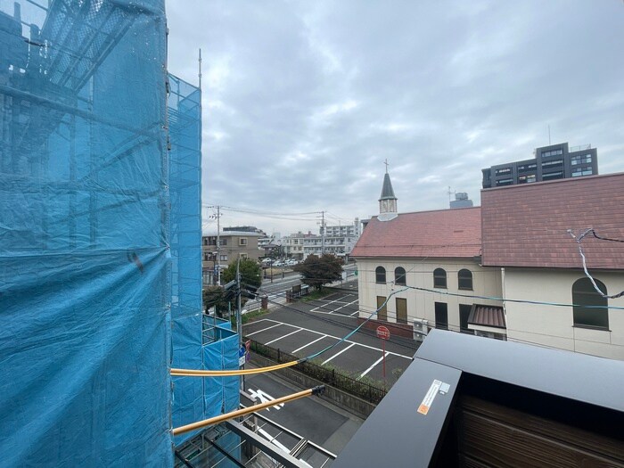 物件内観写真22　(室内からの展望)