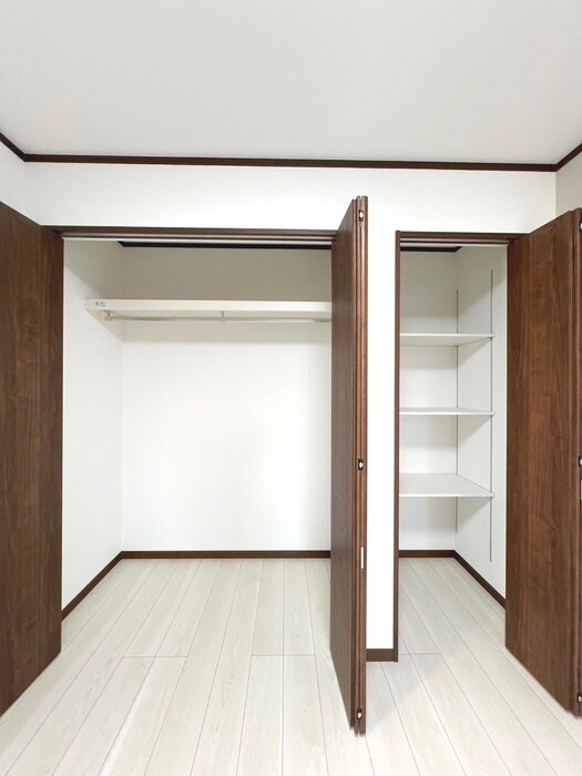 物件内観写真16　(収納)