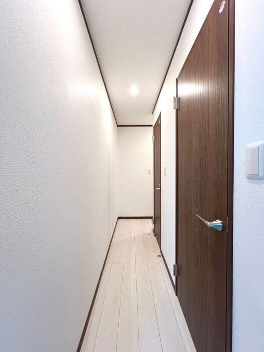 物件内観写真18　(廊下)