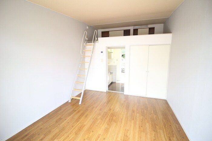 物件内観写真9　(居室)