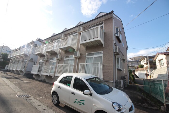 物件外観写真6　(駐車場)