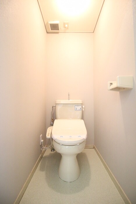 物件内観写真14　(トイレ)