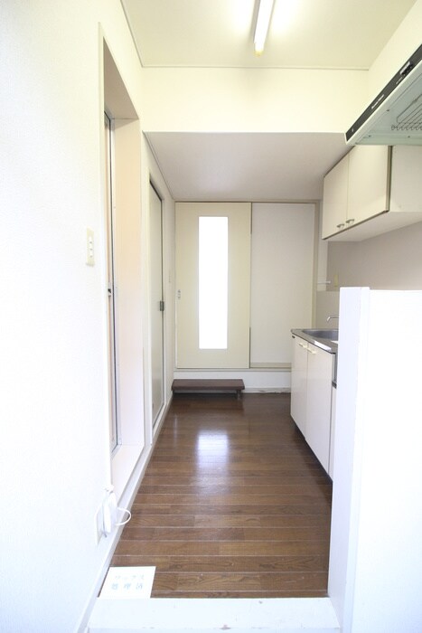 物件内観写真18　(廊下)