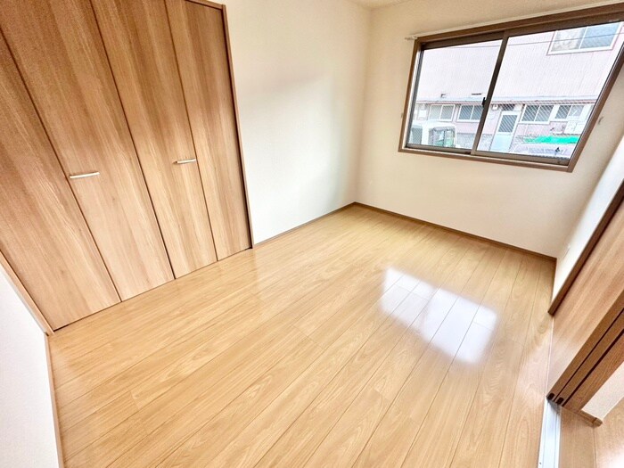 物件内観写真9　(居室)