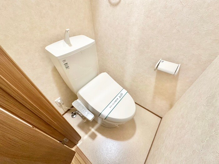 物件内観写真14　(トイレ)