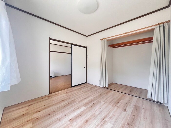 物件内観写真8　(居室)