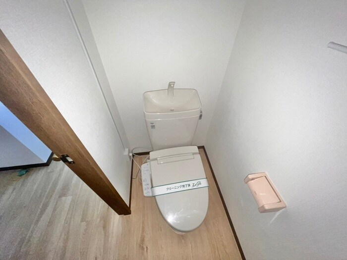 物件内観写真15　(トイレ)