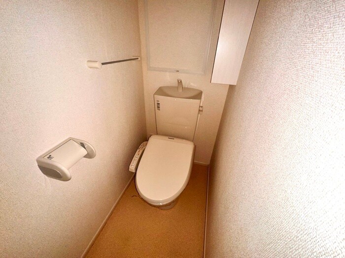 物件内観写真12　(トイレ)