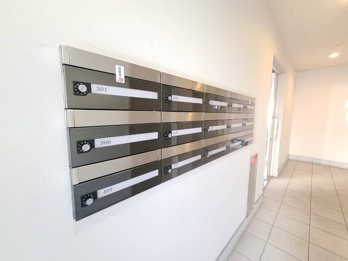 物件外観写真6　(建物設備)