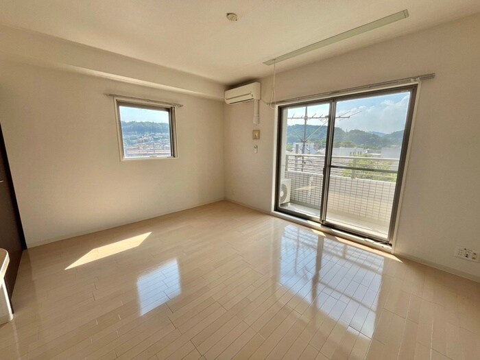 物件内観写真10　(廊下)