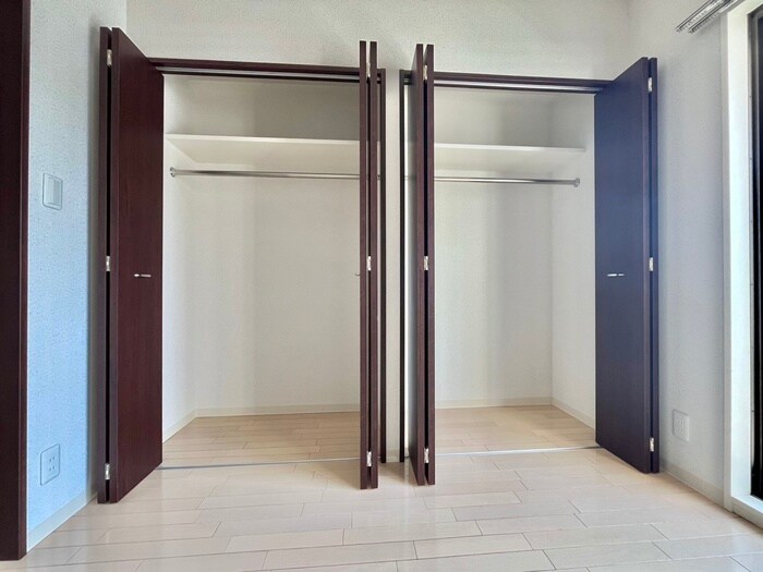 物件内観写真12　(収納)