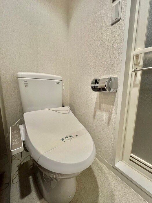 物件内観写真14　(トイレ)