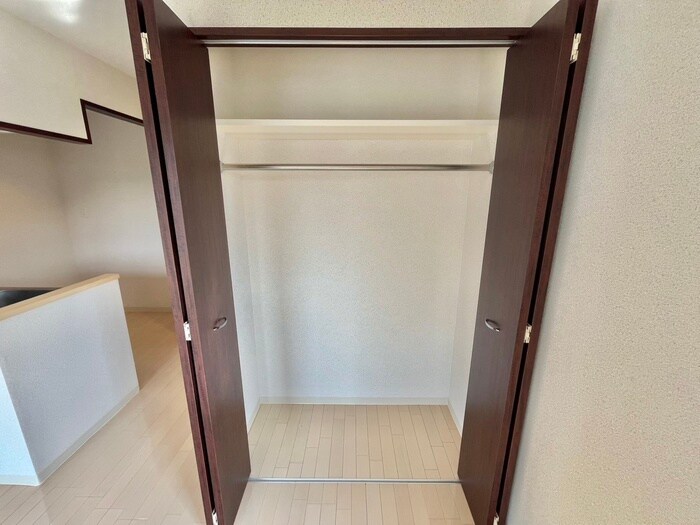 物件内観写真15　(収納)