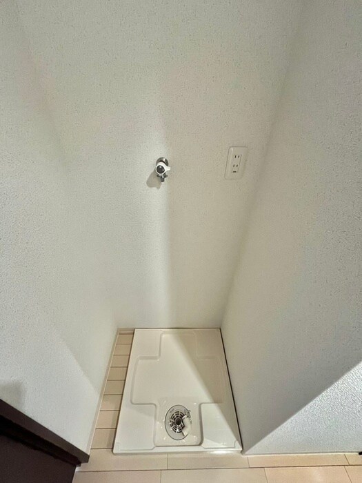 物件内観写真16　(洗濯機置場)