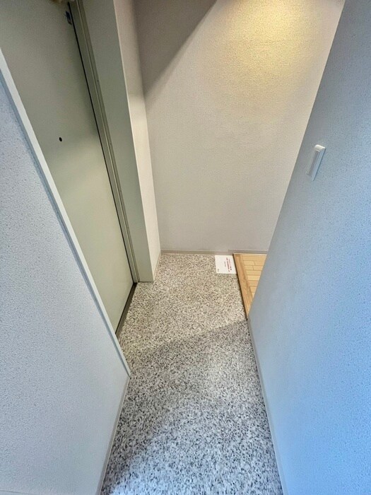 物件内観写真17　(玄関)