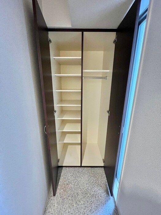 物件内観写真18　(靴箱)