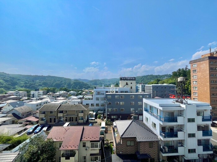 物件内観写真22　(室内からの展望)