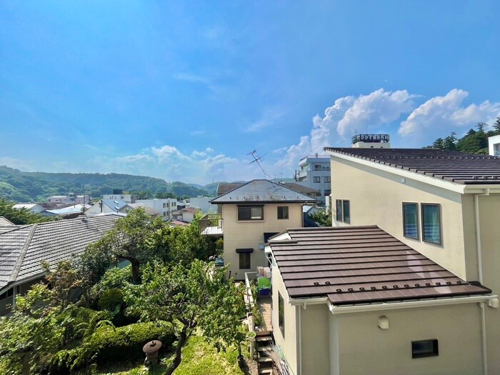 物件内観写真22　(室内からの展望)