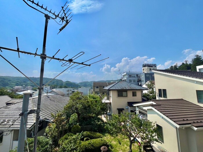 物件内観写真22　(室内からの展望)