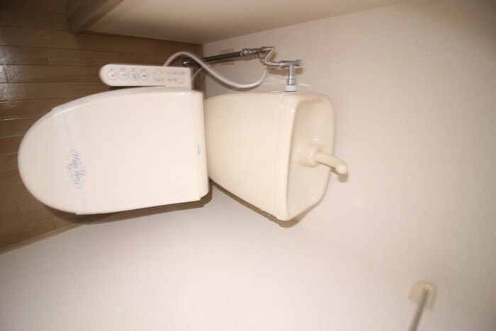 物件内観写真14　(トイレ)