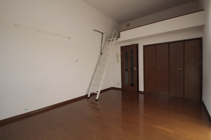 物件内観写真9　(居室)