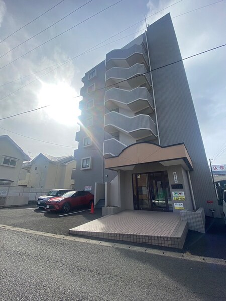 ベルシティ新富外観写真