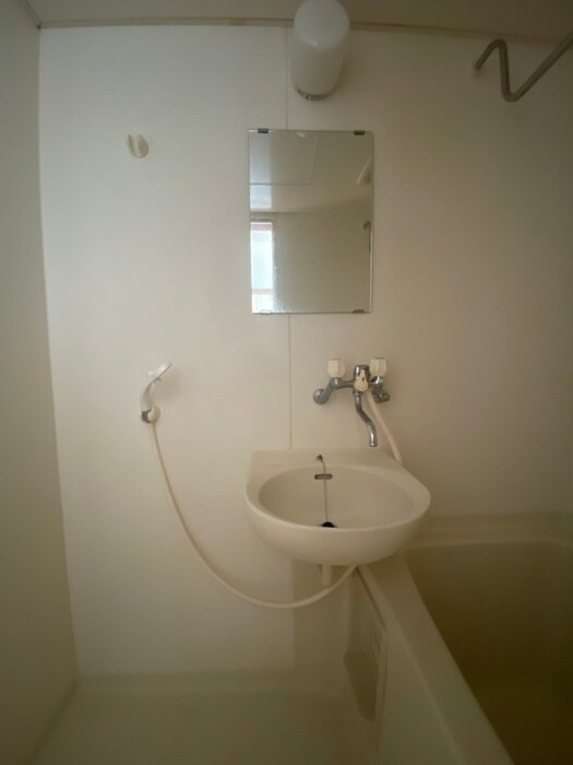 物件内観写真8　(洗面)