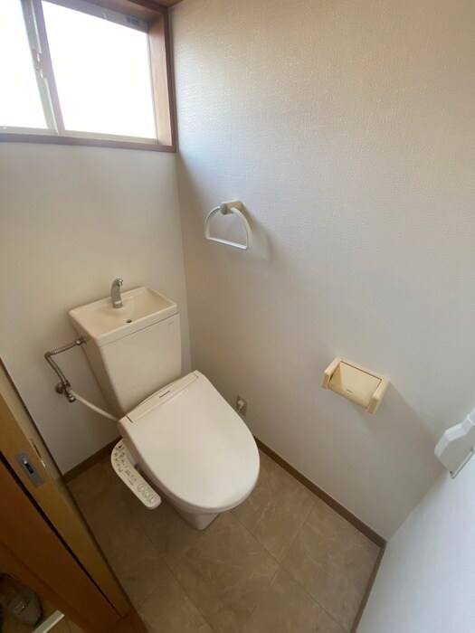 物件内観写真10　(トイレ)