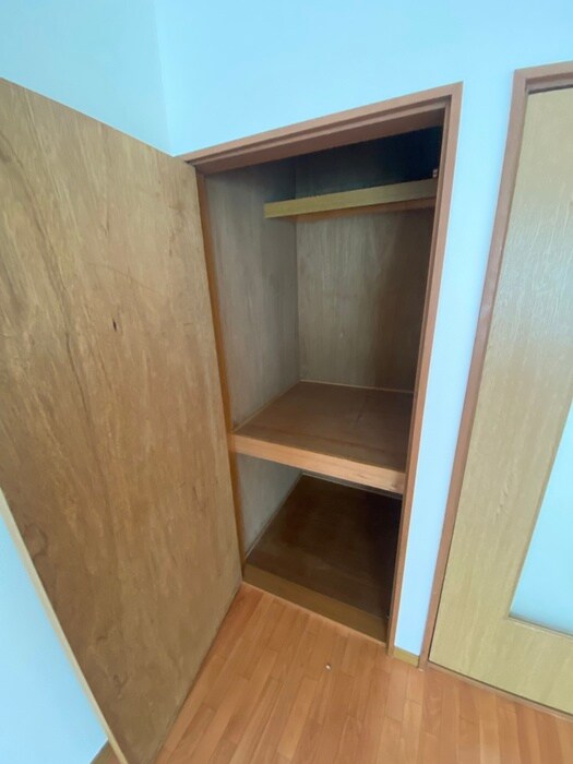 物件内観写真12　(収納)