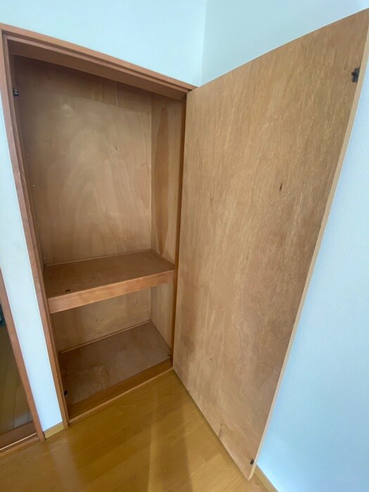 物件内観写真12　(収納)