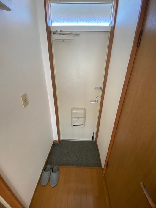 物件内観写真17　(玄関)