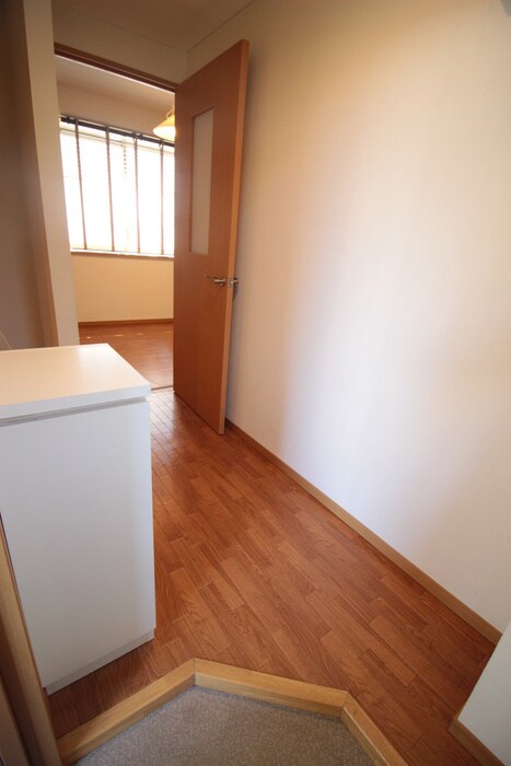 物件内観写真17　(玄関)