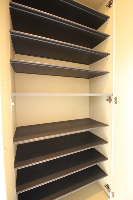 物件内観写真8　(靴箱)