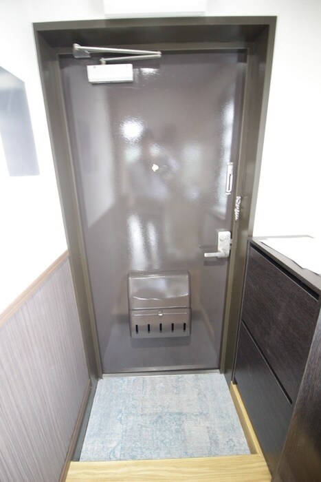 物件内観写真17　(玄関)