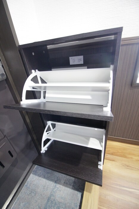 物件内観写真18　(靴箱)