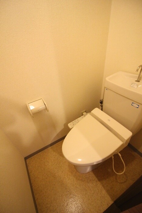 物件内観写真12　(トイレ)
