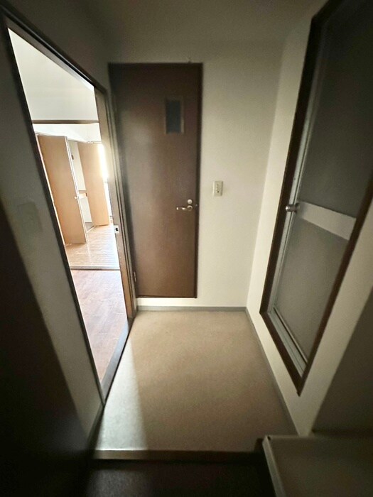 物件内観写真14　(廊下)