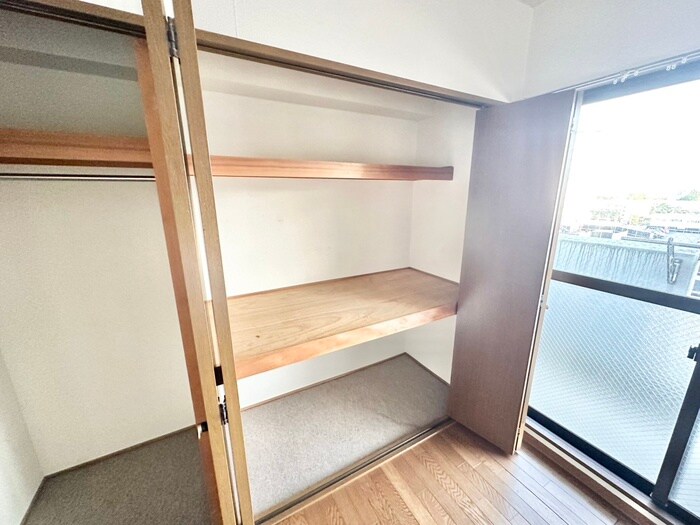 物件内観写真16　(収納)