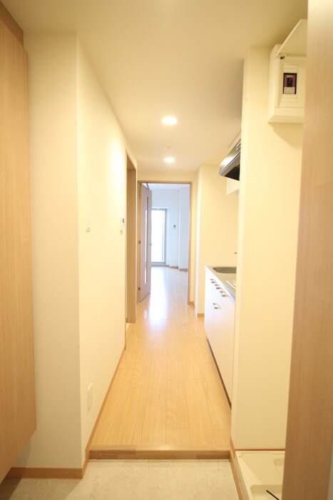 物件内観写真15　(廊下)