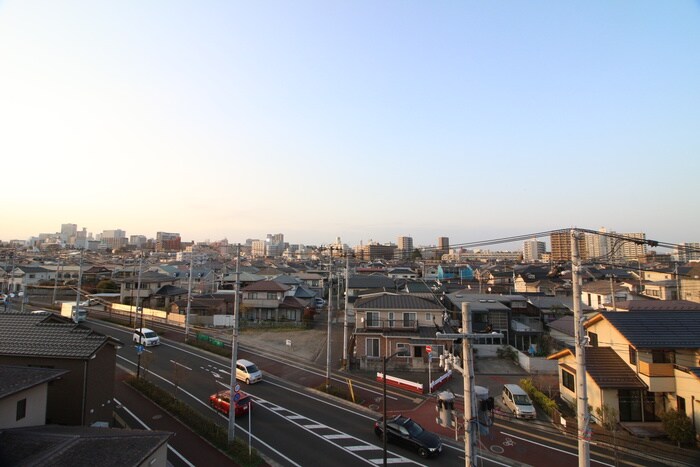 物件内観写真18　(室内からの展望)