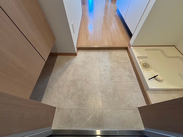 物件内観写真20　(玄関)