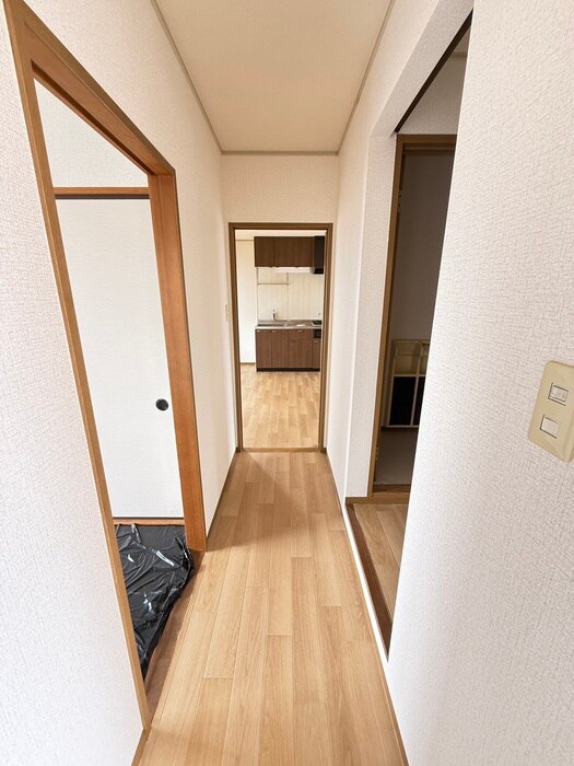 物件内観写真15　(廊下)