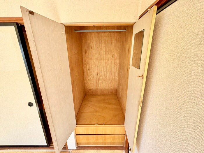 物件内観写真10　(収納)