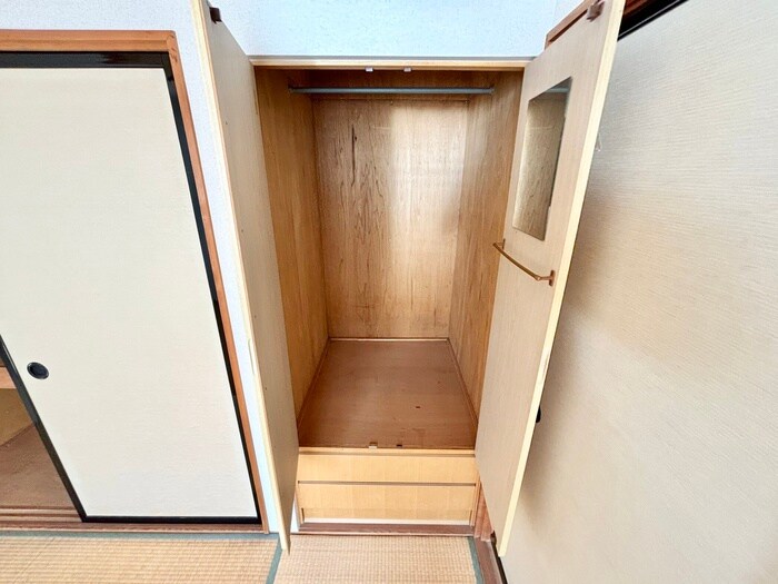 物件内観写真11　(収納)
