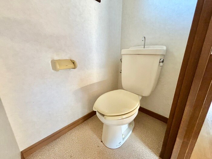 物件内観写真16　(トイレ)