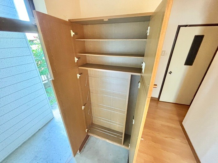 物件内観写真18　(靴箱)