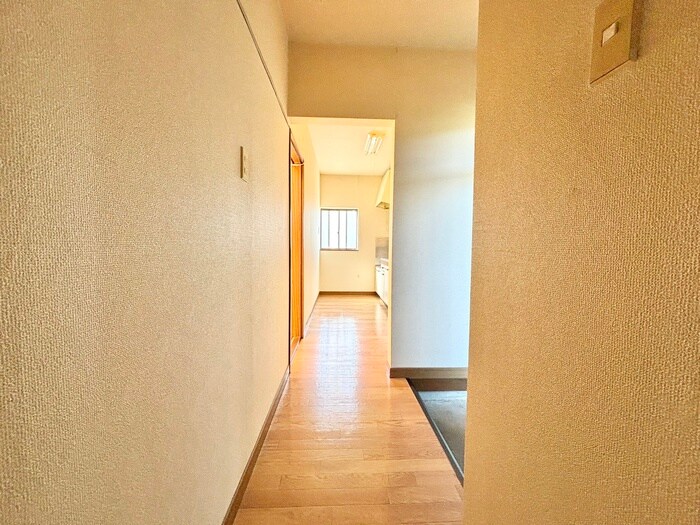 物件内観写真19　(廊下)