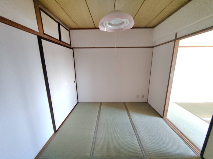 物件内観写真9　(居室)