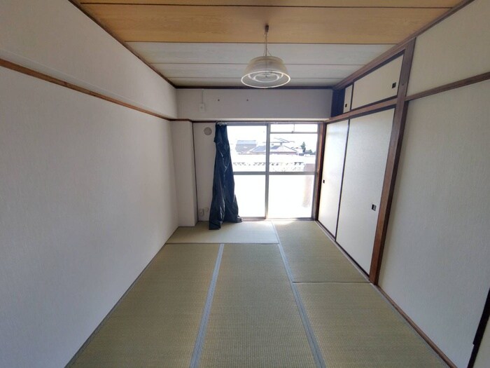 物件内観写真10　(居室)