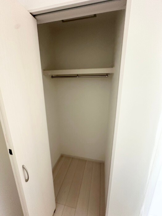 物件内観写真10　(収納)